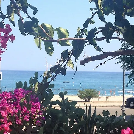 Riva Del Mare